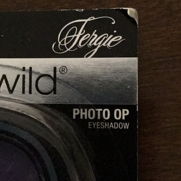 Wet n Wild Fergie photo op eyeshadow pallet and primer set- Brand new - Picture 3 of 8